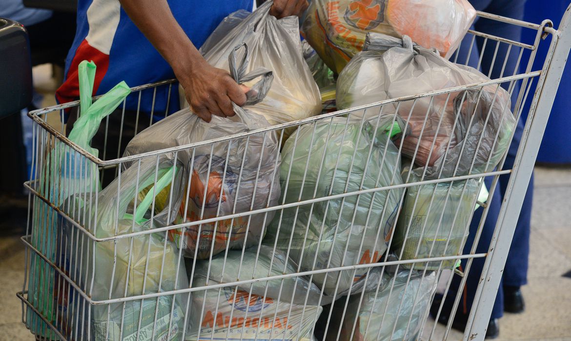 Associação diz que não há necessidade de corrida aos supermercados