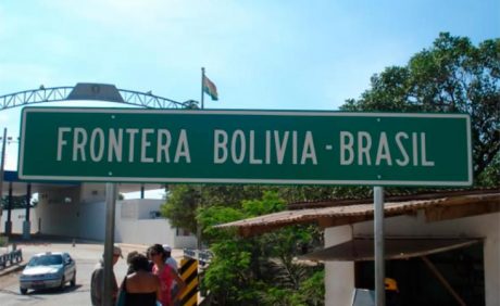 Bolívia vai fechar fronteira para estrangeiros.