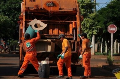 Dourados fica sem coleta de lixo no feriado 