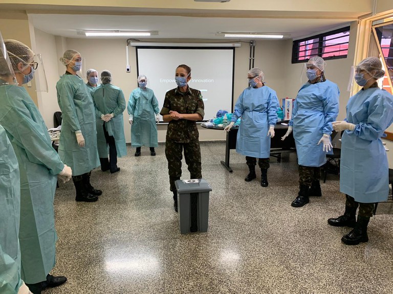 Hospitais militares treinam profissionais de saúde no combate à Covid 19