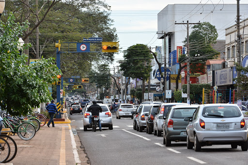 Últimos dias para proprietários de veículos com placas final 1 e 2 quitarem licenciamento