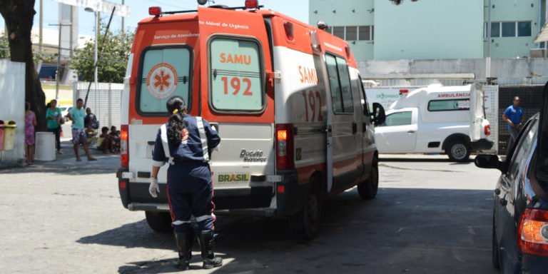 Menino de 6 anos morre enforcado com xuxinha de cabelo