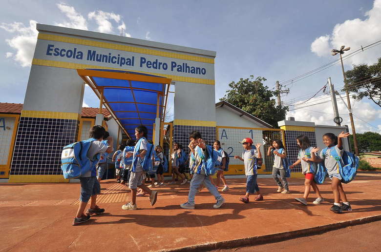 Alunos das escolas municipais de Dourados só começam receber atividades no dia 8