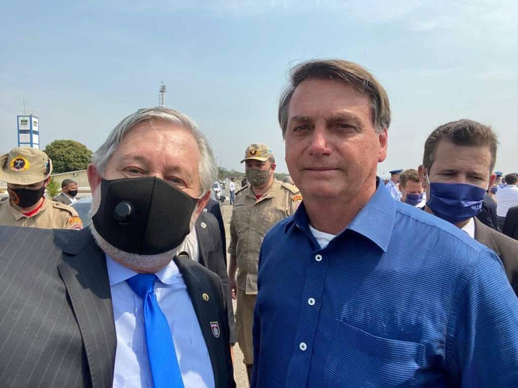 Vaz prestigia evento junto com Bolsonaro em Corumbá