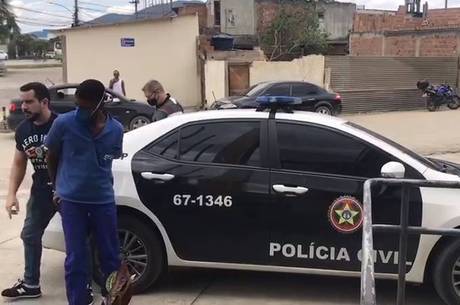No RJ homem é acusado de estupro dentro de universidade 