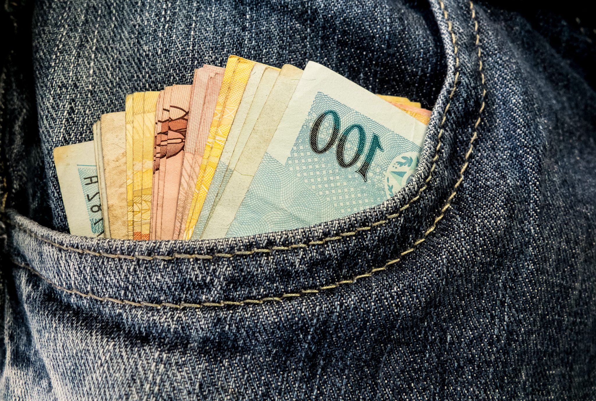Quais bens são impenhoráveis? Seu salário pode ser penhorado? 