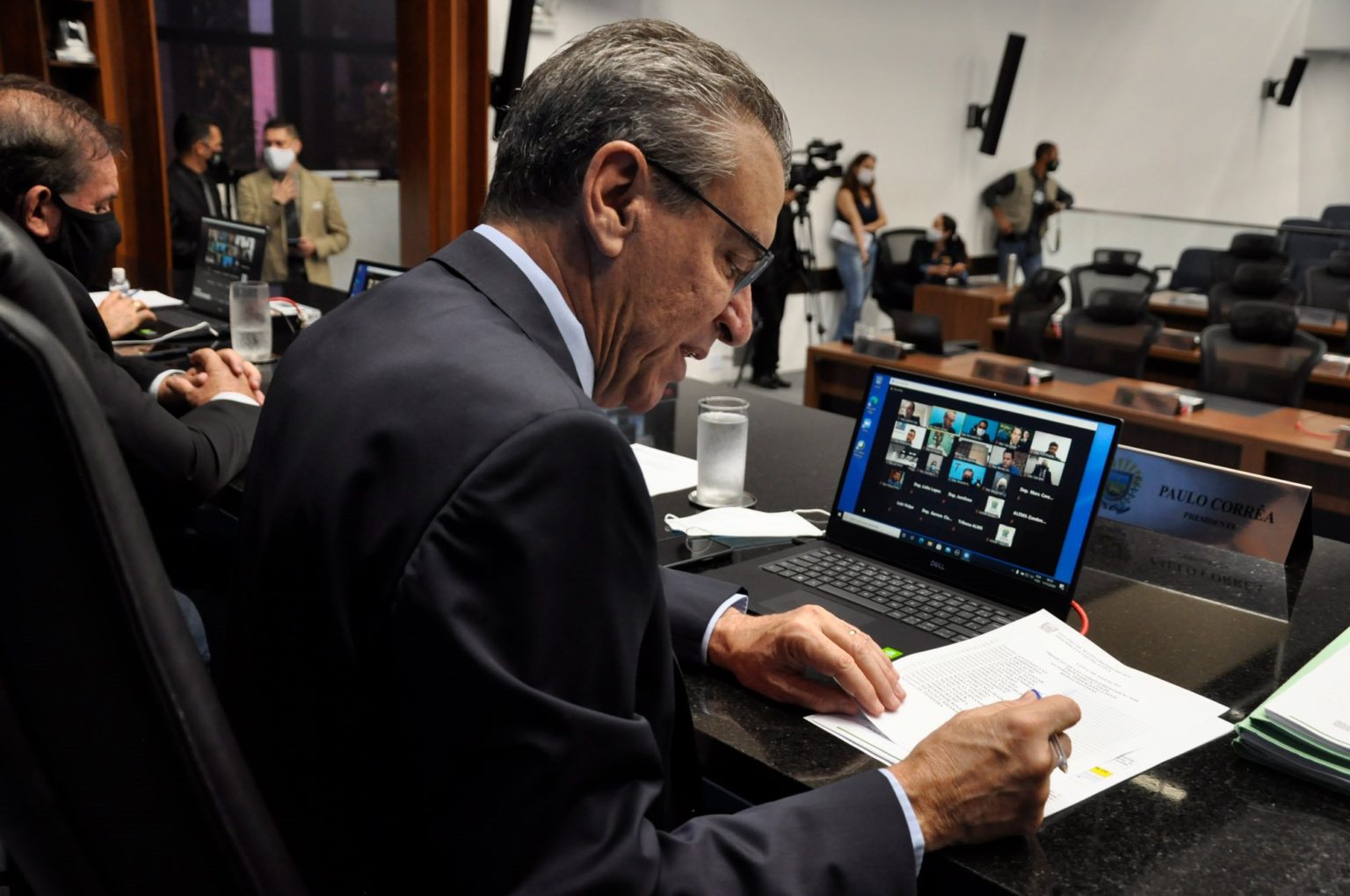 Deputados estaduais aumentaram os seus gastos em 2020 