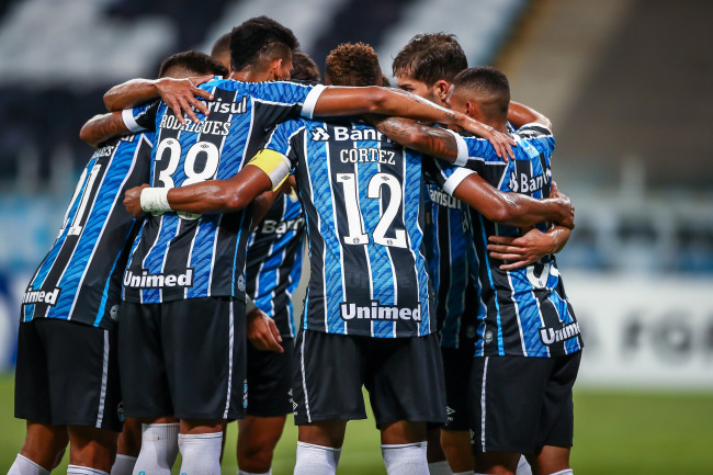 Grêmio ganha de Brasil de Pelotas por 4x1 