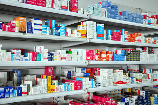 Governo autoriza e preços de remédios podem subir até 4,88%