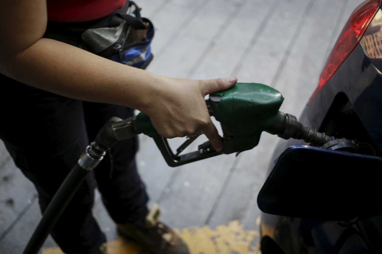 A partir de amanhã o preço do diesel terá uma redução de 2,9%