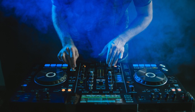 Polícia Militar encerra festa com 80 pessoas, DJ e Auxiliar acabam presos