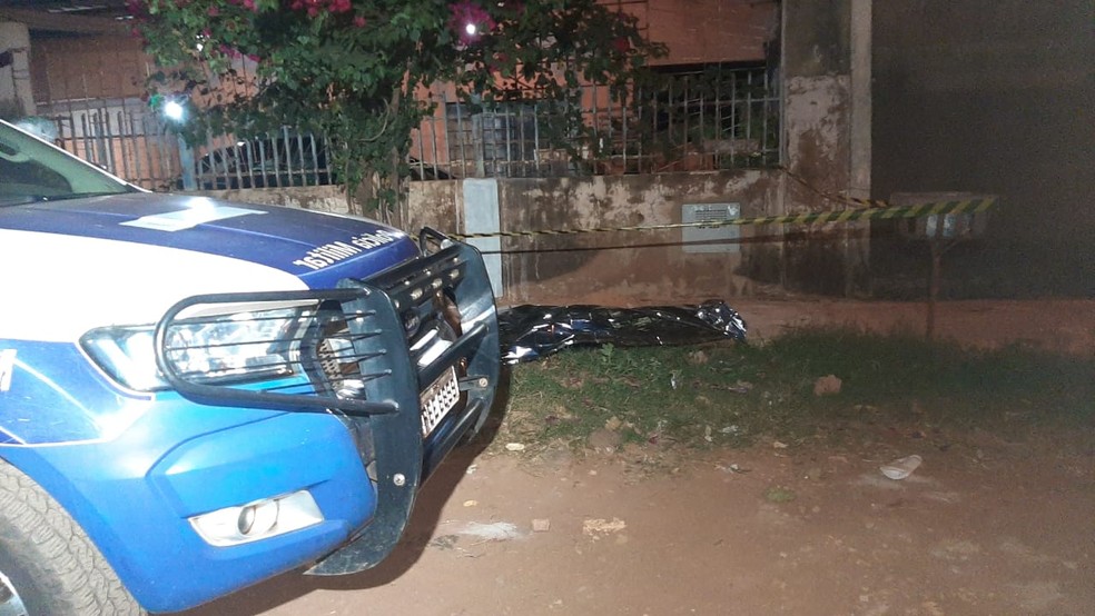 Em cidade de MS homem morre com tiros 