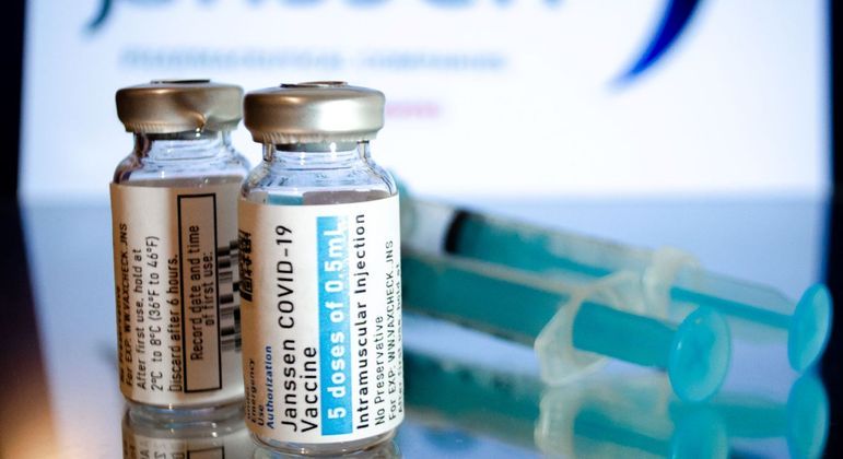 Nessa sexta Brasil recebe mais três milhões de doses da vacina da Johnson