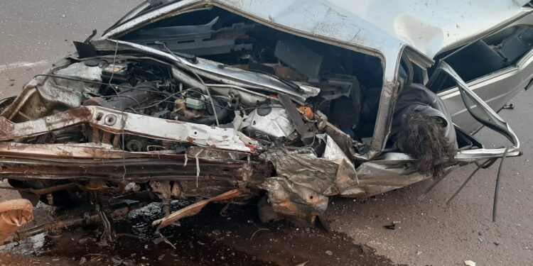 Homem morre após bater carro em mureta na Guaicurus em Campo Grande 