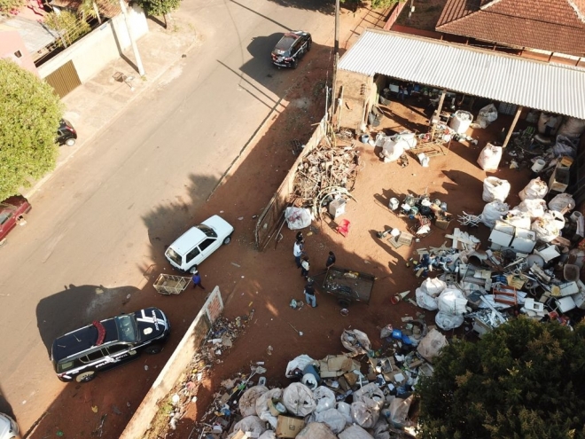 Operação conjunta fecha dois ferros-velhos em MS 