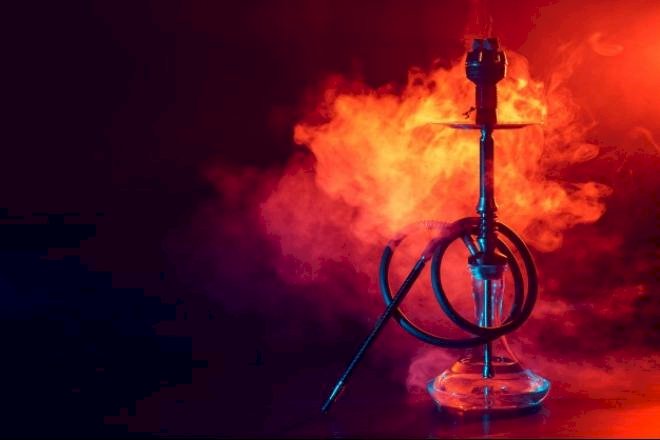 Jovens menores de 18 anos podem ser proibidos de comprar narguilés ou cachimbos