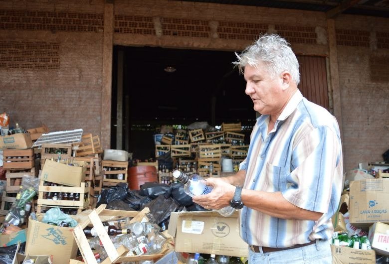 RECICLAGEM DE VIDROS: O MEIO AMBIENTE PRECISA DO APOIO DA SOCIEDADE E DO PODER PÚBLICO