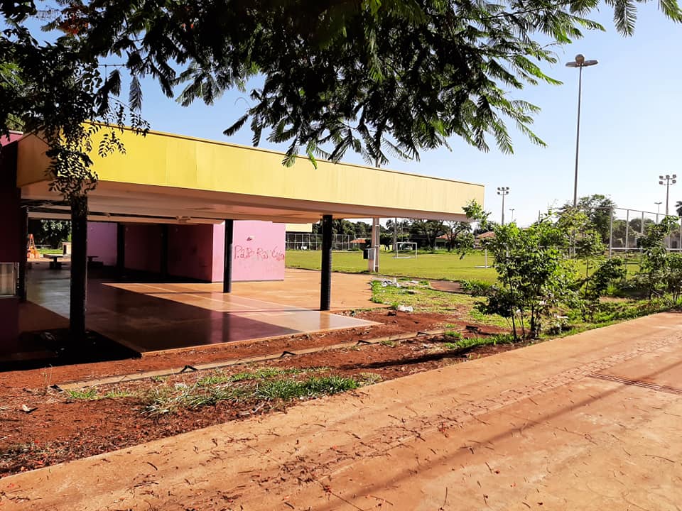 Campo Zé Tabela está depredado e local tem sido utilizado para consumo de drogas