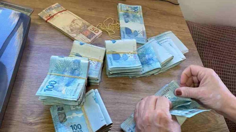 PF apreende R$ 10 milhões em fazenda de MS durante operação contra tráfico de cocaína