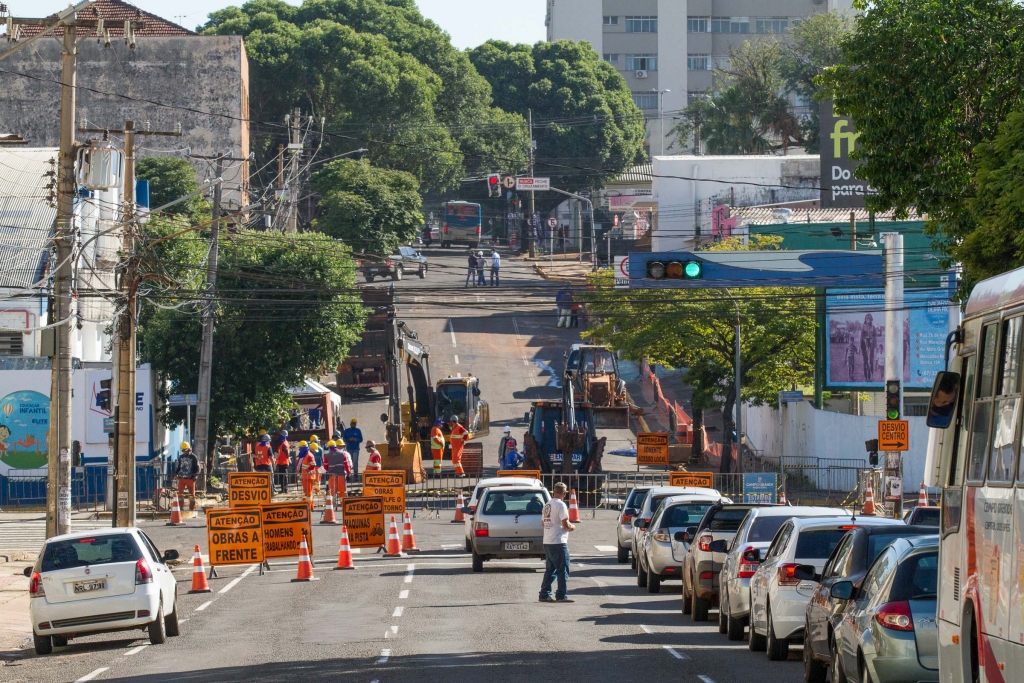 Reviva Campo Grande: Empreiteira abre 60 vagas com carteira assinada