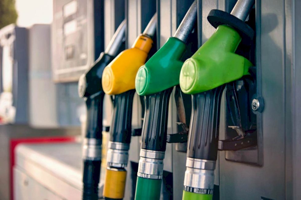 Governo discute manter apenas diesel em PEC dos Combustíveis