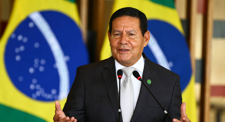 Mourão se filia ao Republicanos na próxima quarta-feira em Brasília