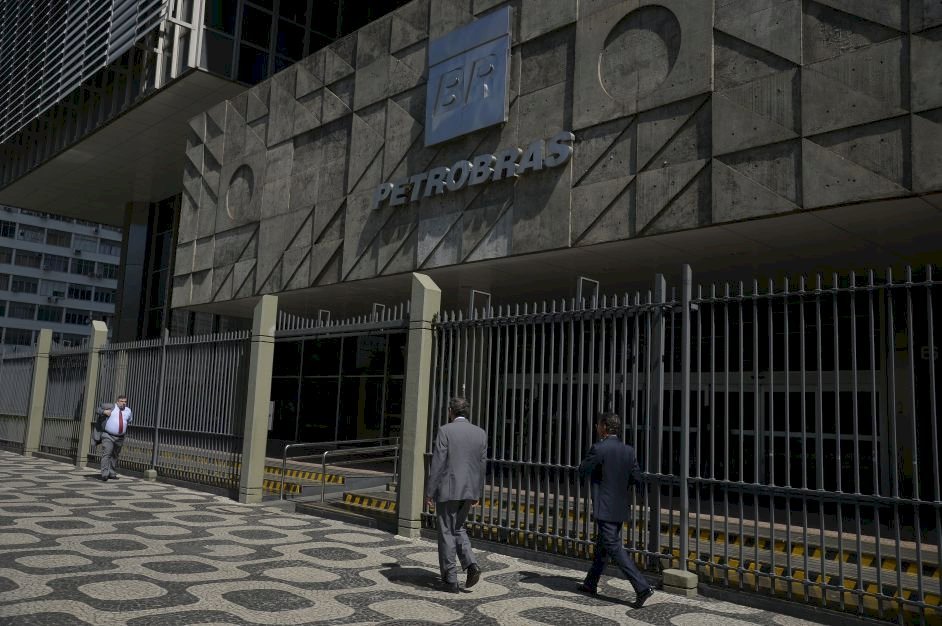 Petrobras alertou governo sobre responsabilização legal por interferência