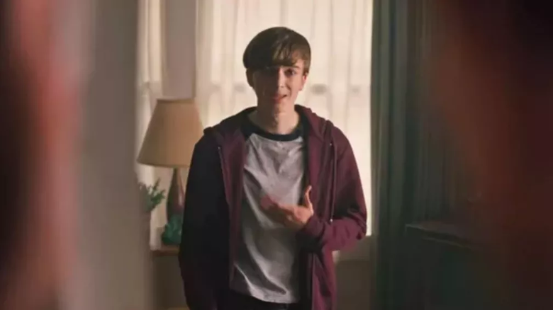 Ator da série Riverdale assume ter assassinado a mãe