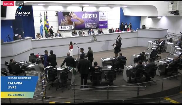 Vereadores Tiago Vargas e Beto Avelar quase saem no tapa em plenário