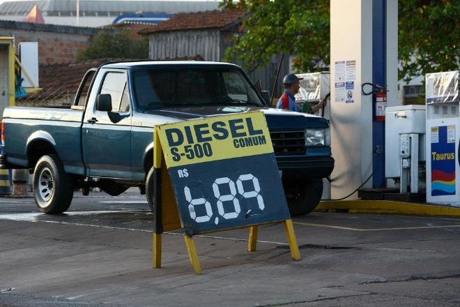 Petrobras anuncia corte e óleo diesel pode ficar R$ 0,17 mais barato em MS