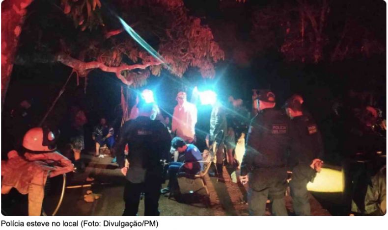 Com foices e machados, grupo invade residência em aldeia de Dourados e fere moradores