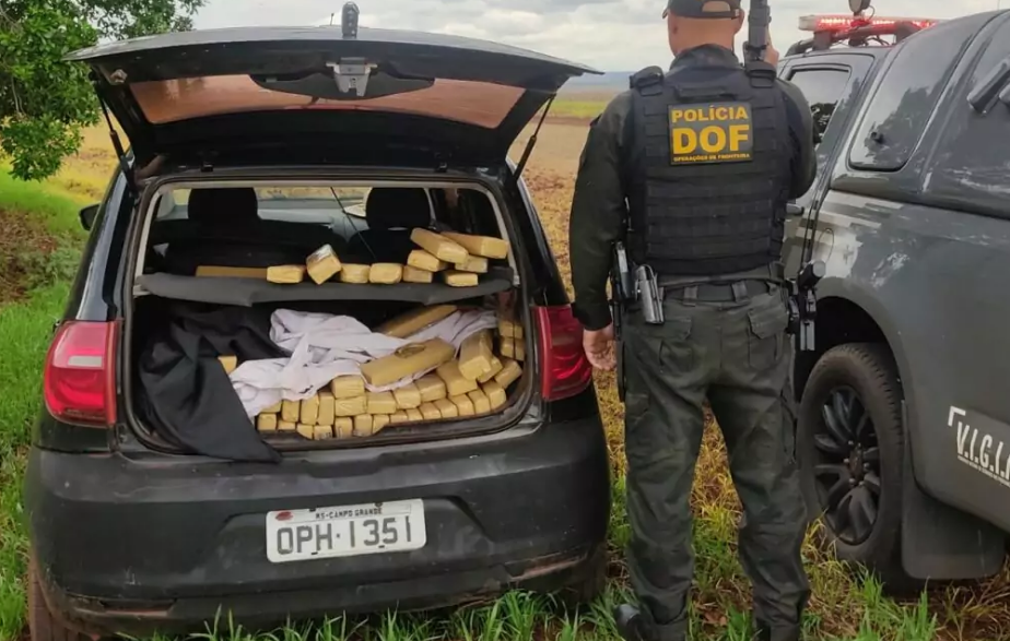 Carro furtado em MG é apreendido pelo DOF em Dourados com mais de 700 kg de maconha