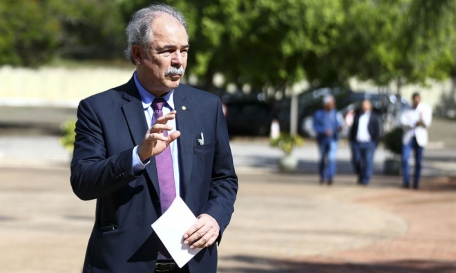 Perto do fim, Azambuja cumpre quase 80% das metas do contrato de gestão