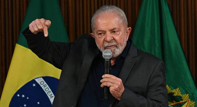 Militares dizem enfrentar caça às bruxas com Lula