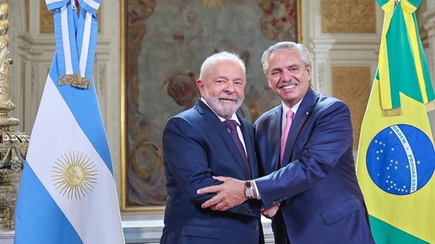 Lula menciona “criar condições” sobre uso do BNDES em gasoduto na Argentina