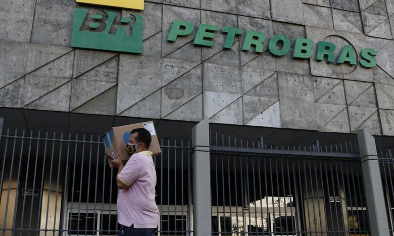 Petrobras muda política de dividendos e reduz retorno aos acionistas.