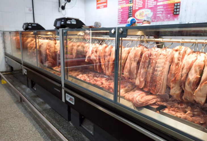 Venda de carne tem queda de consumo e preço cai do produtor ao consumidor.