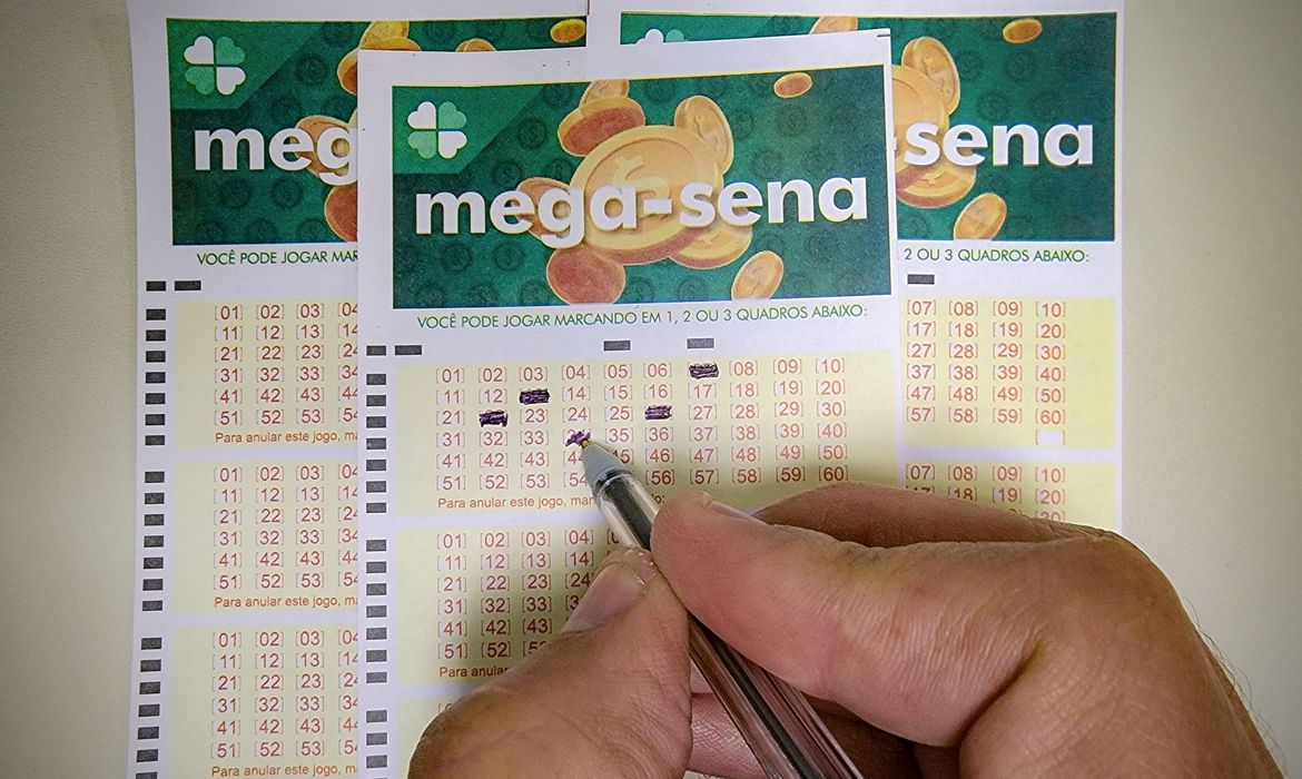 Mega-Sena sorteia nesta quinta prêmio acumulado em R$ 5,2 milhões