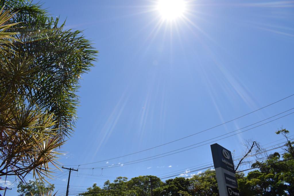 Sábado quente na grande Dourados.