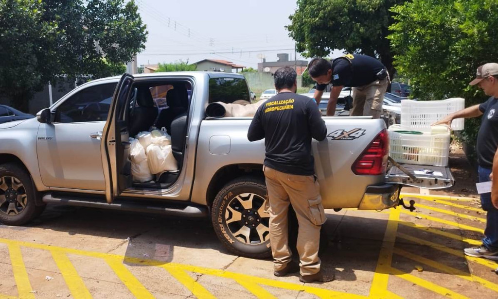 Comerciante é preso transportando muçarela e manteiga sem inspeção.