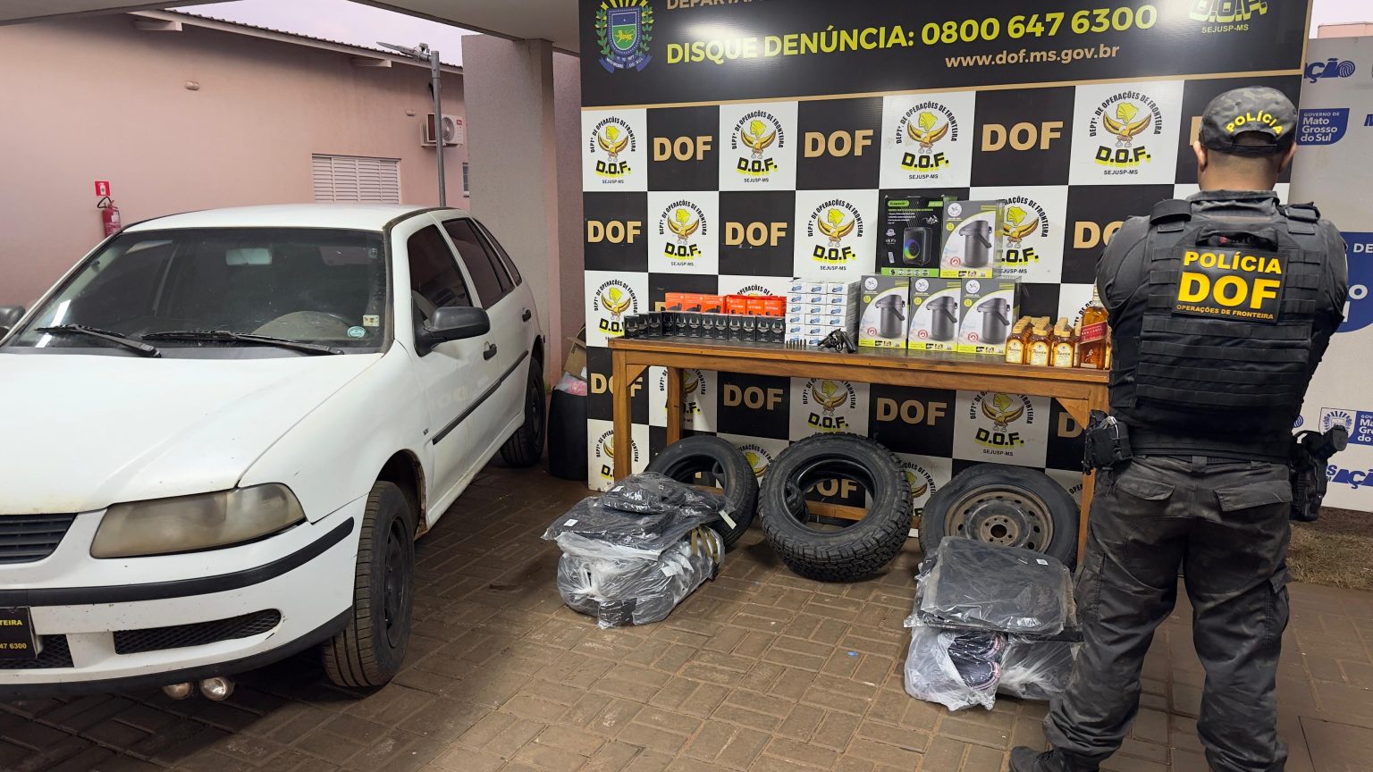 DOF apreende arma de fogo em carga de contrabando e descaminho em Maracaju