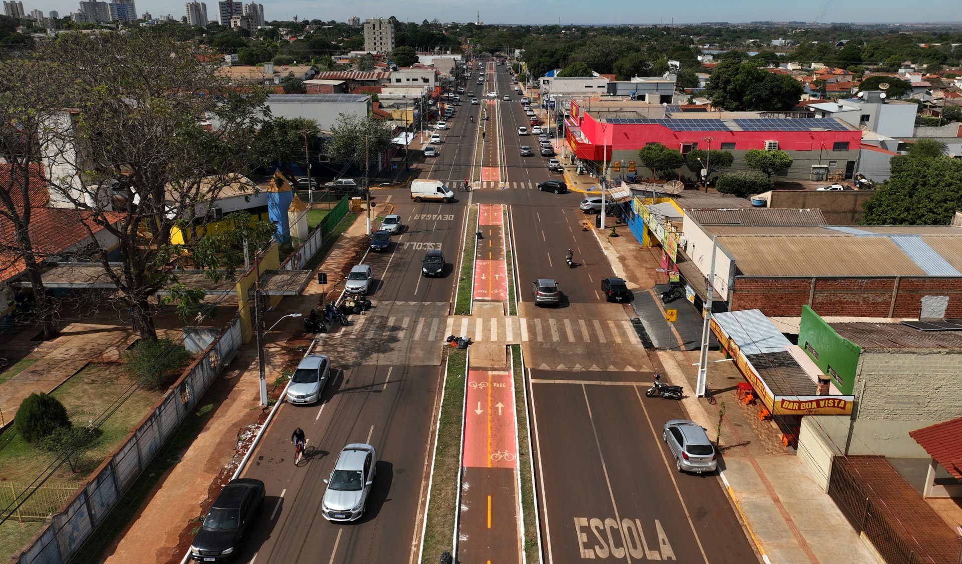 Dourados: Estado finaliza projeto de revitalização na avenida José Roberto Teixeira