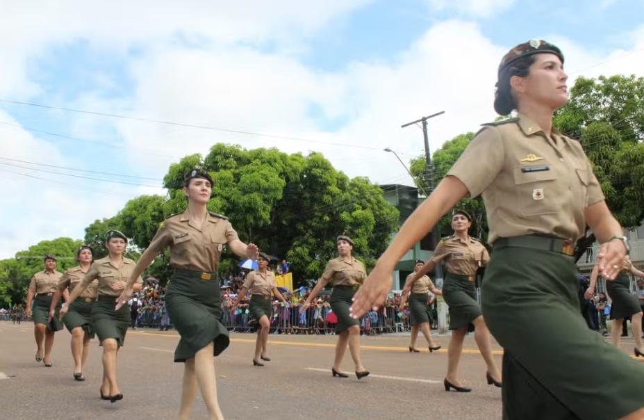 Governo federal publica decreto com regras para o alistamento militar feminino