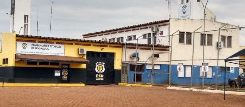 Detento é assassinado com 30 facadas por colega de cela em Dourados