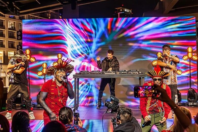 Brô MC’S: grupo de rap indígena de Dourados se apresenta no Grammy Latino, em Miami