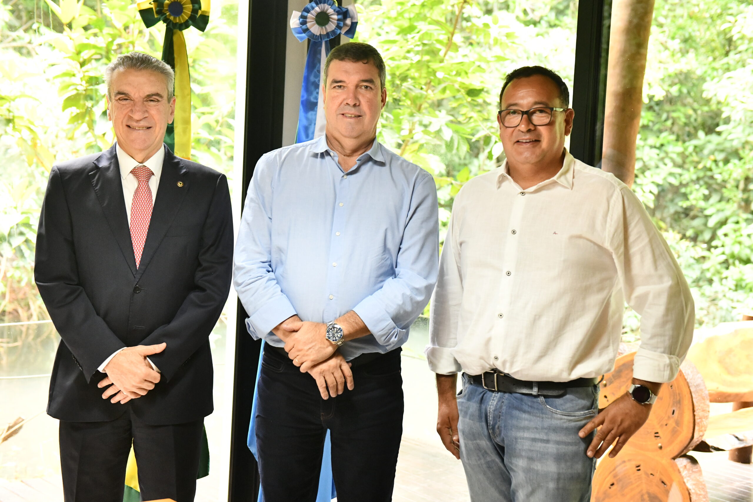 Com Riedel e prefeito Bandeira, Paulo Corrêa articula construção do minianel viário em Amambai 