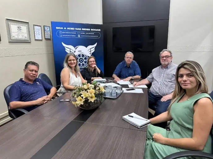 Livro em homenagem aos 80 anos da ACED entra em fase de impressão e celebra legado
