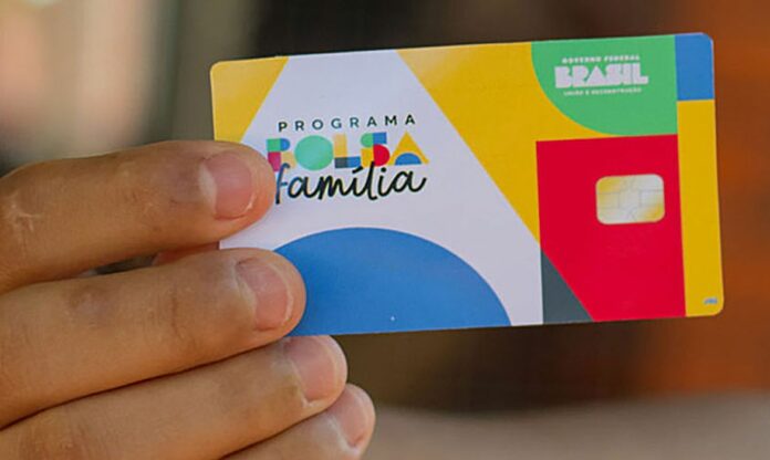 Caixa paga Bolsa Família para beneficiários com NIS final 3; parcela mínima é de R$ 600