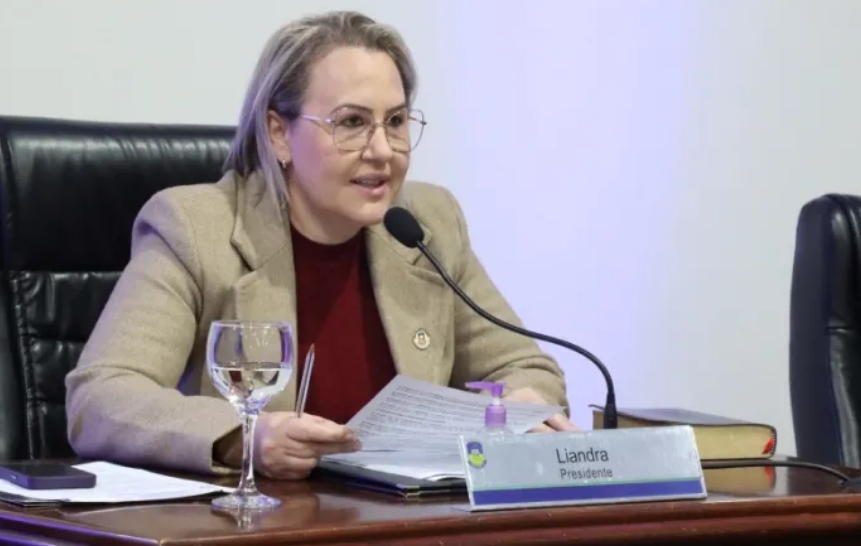Liandra da Saúde solicita patrolamento e cascalhamento para ruas do bairro Bonanza