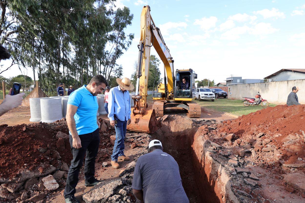 Prefeitura de Dourados avança com obras de pavimentação no Jardim Guaicurus